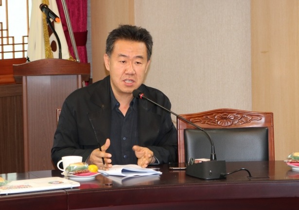 박부영 불교신문 상임논설위원은 "중앙종무기관의 서비스 기구 개편을 승가공동체 회복을 위한 가장 현실적인 답안"으로 꼽았다.