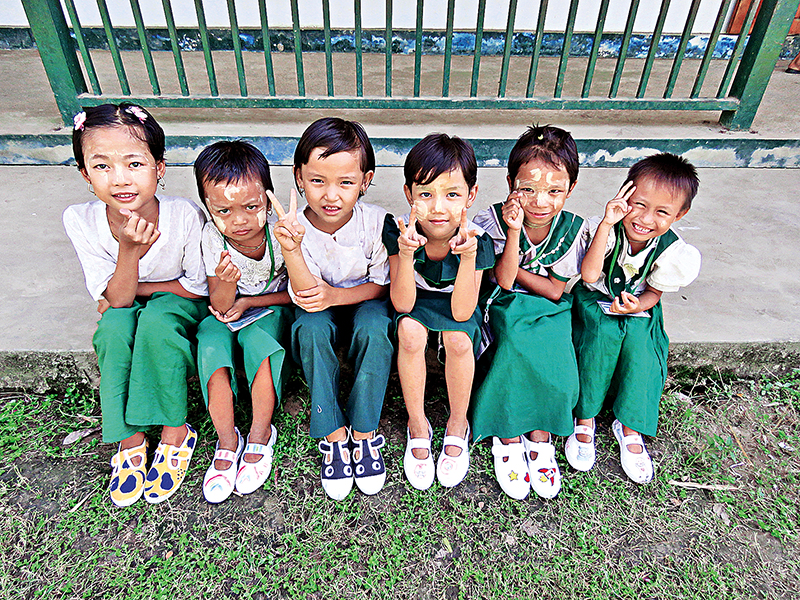 우리는 ‘내 작은 마음 하나로 뭐가 바뀔까’라는 마음을 갖지만, 그 작은 마음 하나 실천 하나가 누군가의 미래를, 누군가의 세상을 바꿀 수도 있습니다. 미얀마 오보학교 아이들의 미소를 지킬 수 있도록 여러분의 관심과 응원이 필요합니다.