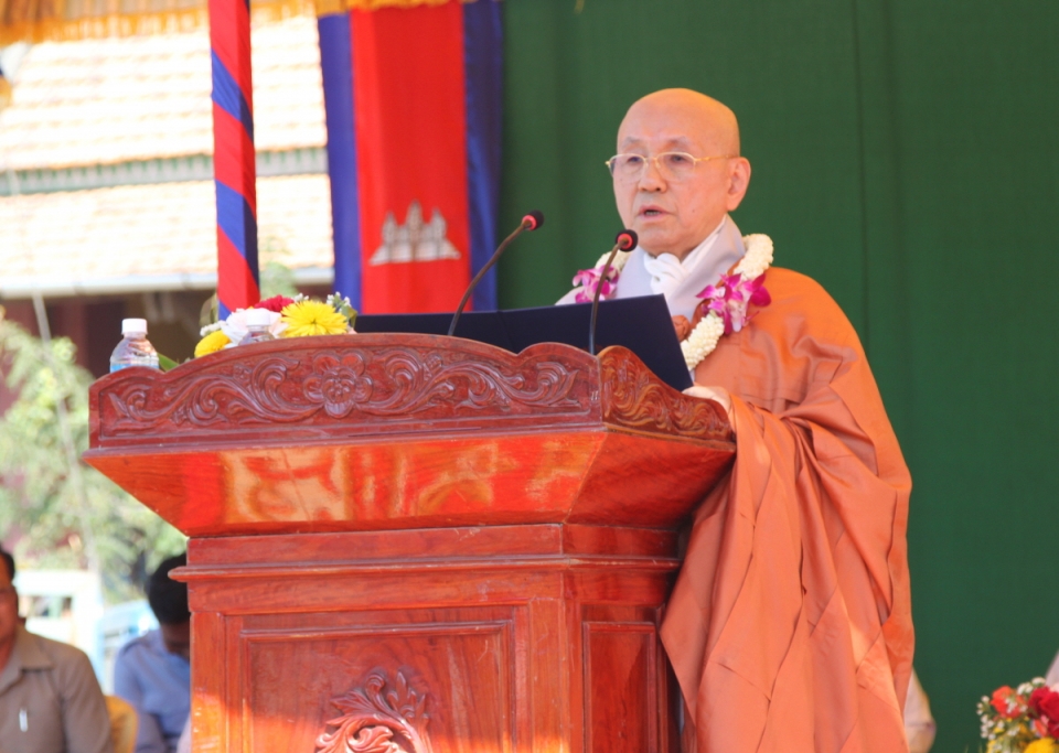 이사장 월주스님은 기념사를 통해 "법운화 중·고등학교 학생들이 캄보디아 발전의 동량지재로, 나아가 인류사회의 시민 지도자로서 역할을 할 수 있기를 바란다”고 당부했다.