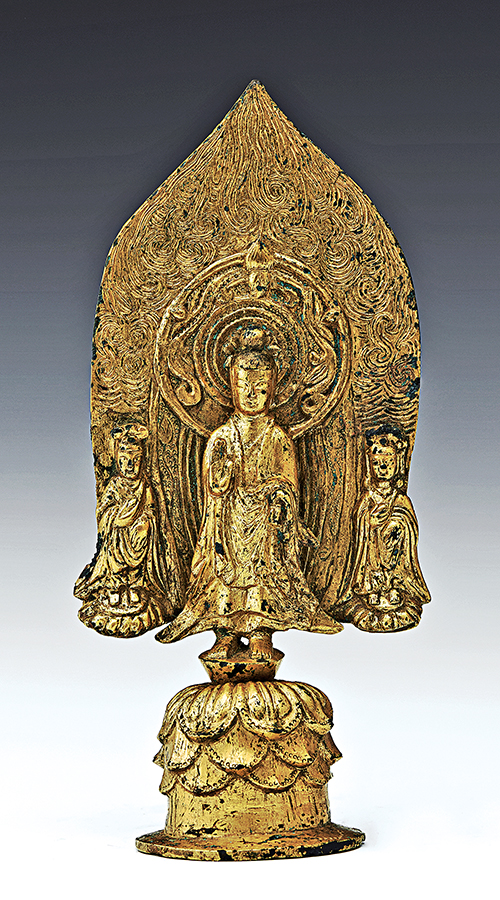 간송미술관 소장 계미명(563년) 금동불삼존상. 높이 17.5cm.