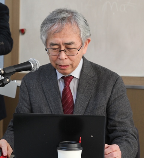 동국대 불교학술원 HK연구단 주최로 열린 해외석학 초청강연회에서 발표하는 이시이 코세이 교수.