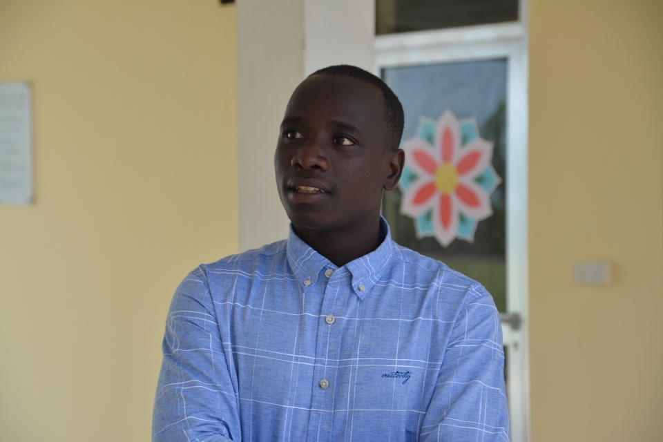 탄자니아 보리가람농업기술대학 첫 졸업생 파렉스씨가 모교를 찾았다