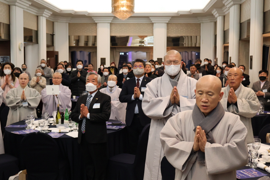 대한불교청년회는 1월28일 서울 프레스센터에서 제32대 회장 취임식을
