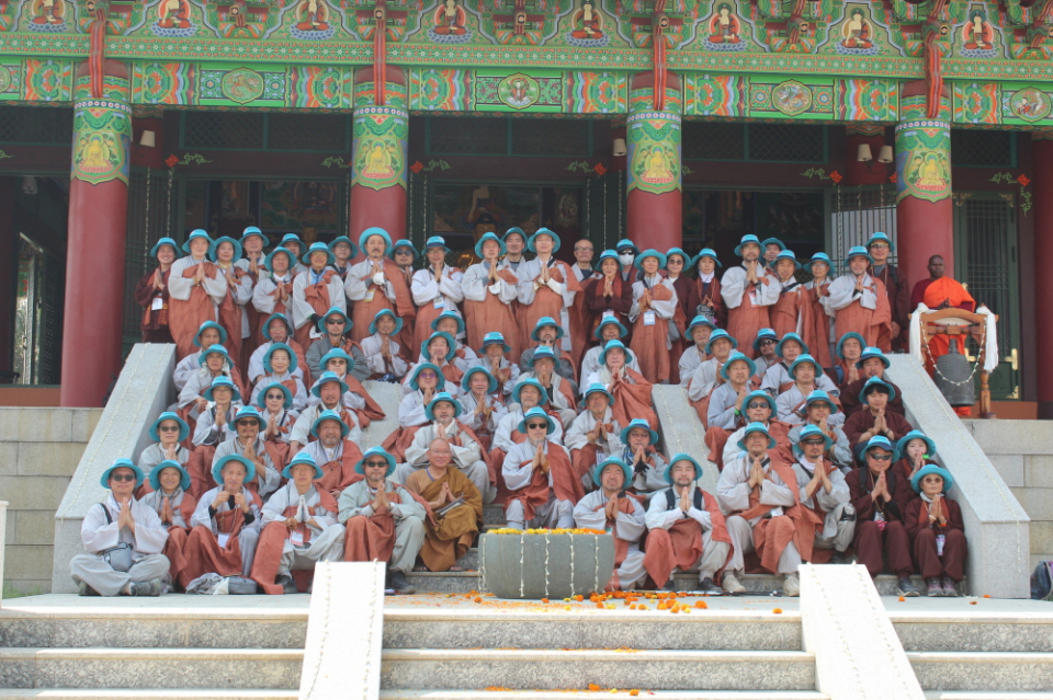 분황사를 찾은 상월결사 인도순례 대중