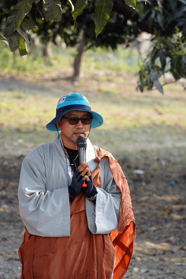 20일 차 회향축원하는 오심스님.