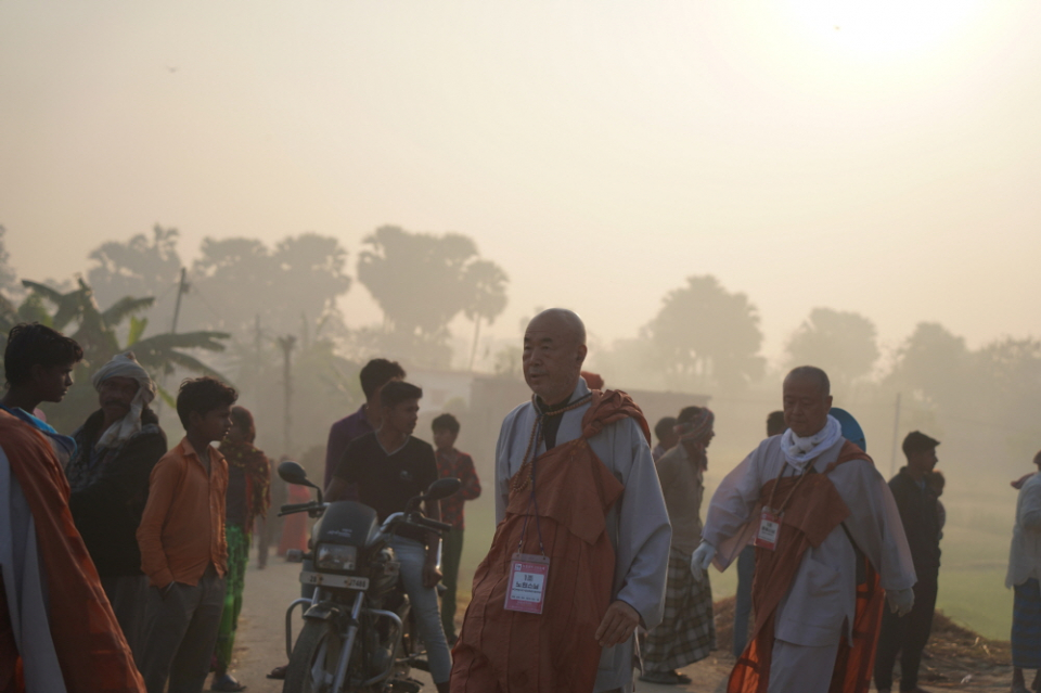 행선하는 모습.