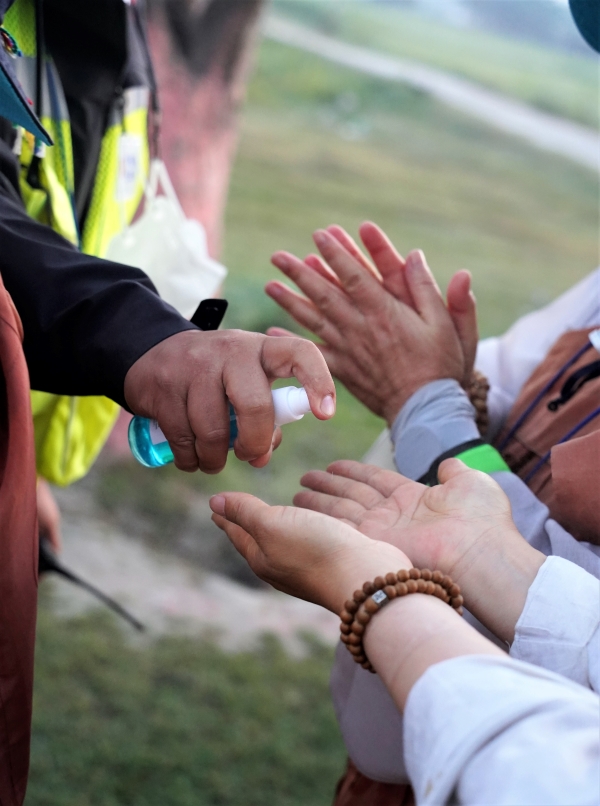 공양 전 위생 청결은 필수.