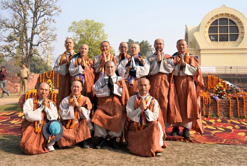회주 스님과 2조 대중.