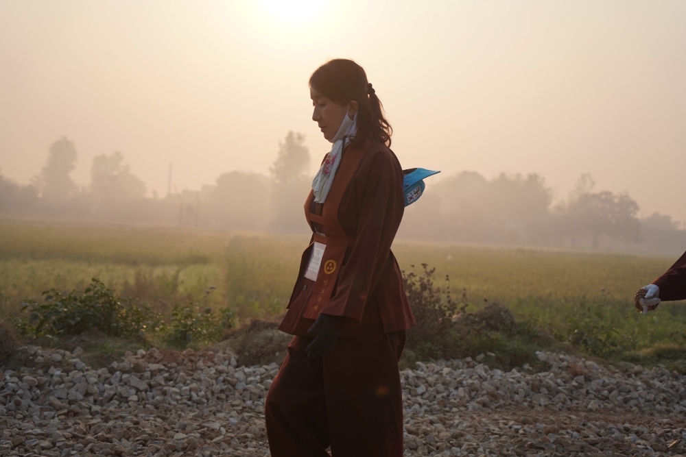 일출을 맞으며 이태경 7조 조장.