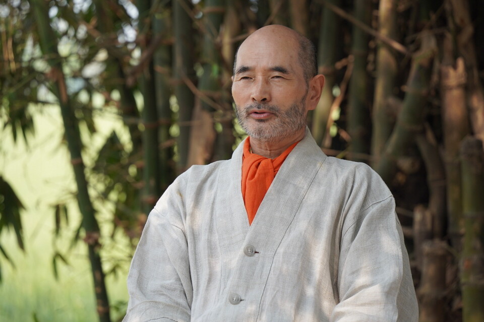 총도감 호산스님, 순례 전반에 관한 인터뷰가 별도로 예정돼 사진만 실었다.