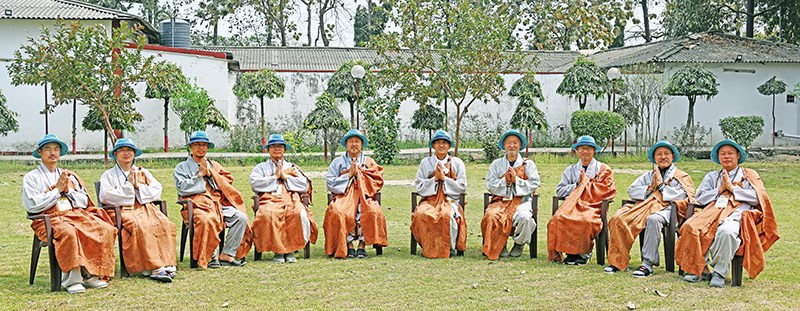 나누고 베푸는 자비행 실천에 앞장서겠다고 다짐한 3조 스님들. 