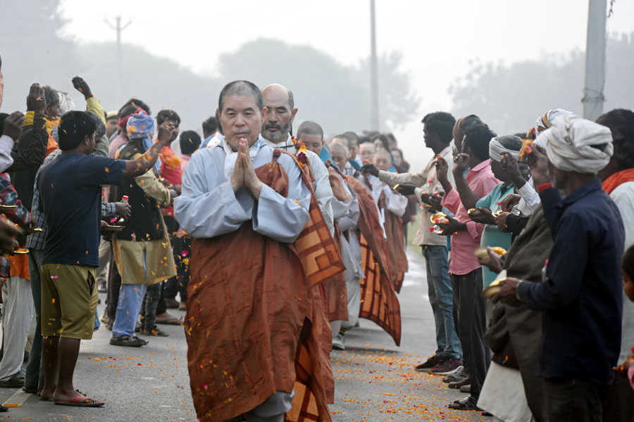걷고 또 걸었다. 39일째다. 날이 갈수록 순례단을 환대하는 현지 주민들의 반응이 뜨겁다.
