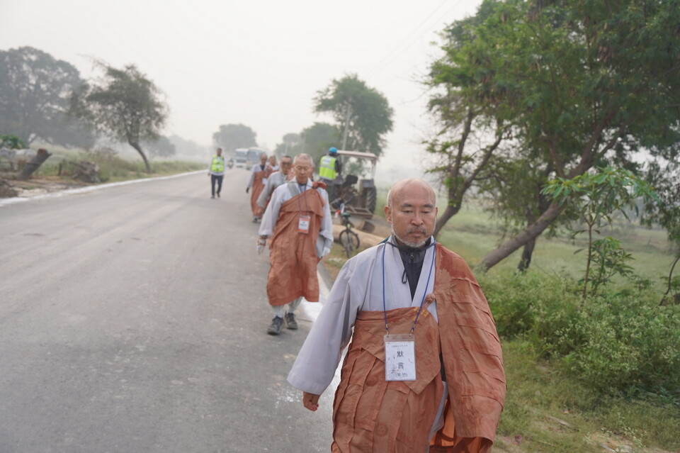 회향 하루 전 환풍스님 모습