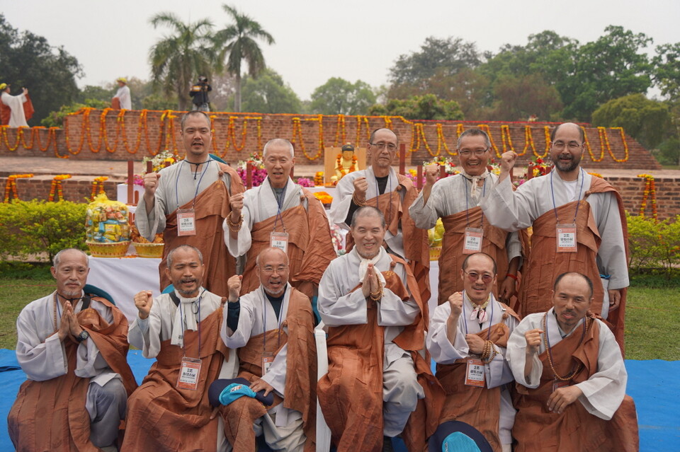 회주스님과 40일간의 도보 순례 원만 회향 기쁨을 만끽하는 2조스님들