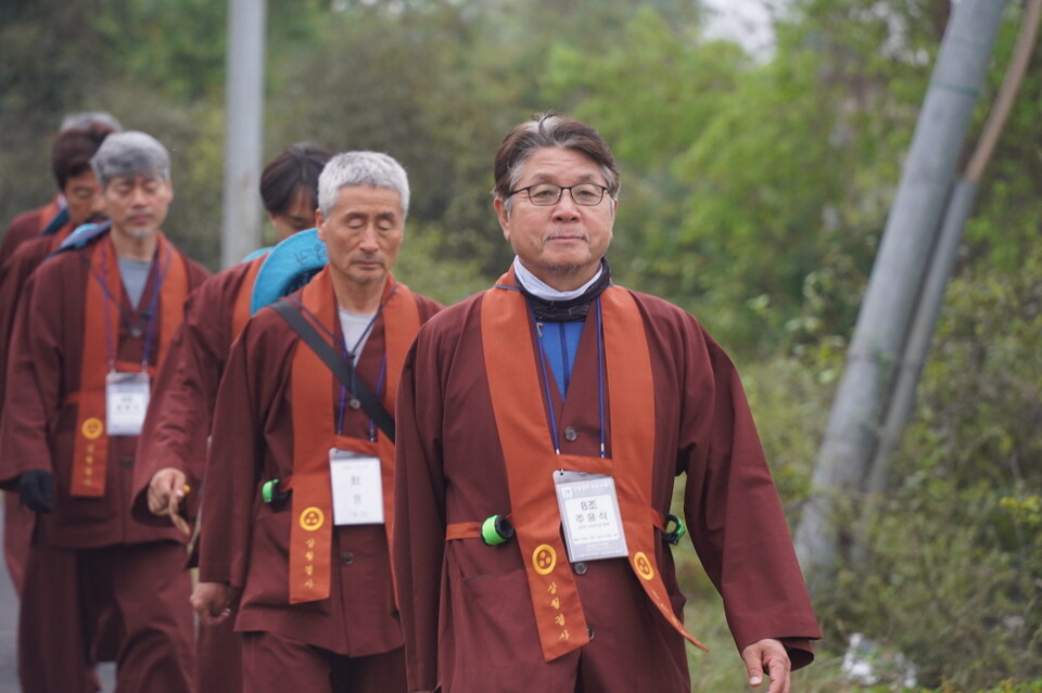 기원정사가 바로 앞이다