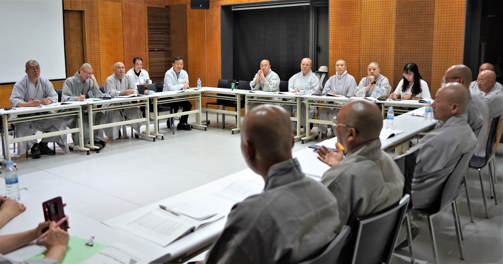 충청권역 전법위원들의 토론 모습.