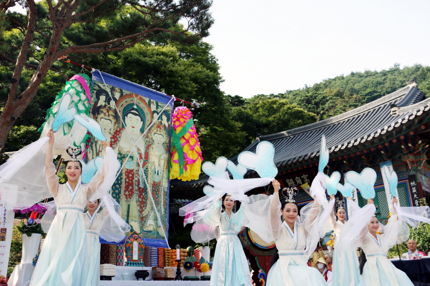 강화 전등사는 제23회 삼랑성역사문화축제를 10월7일 개막한다. 사진은 지난해 축제 모습.