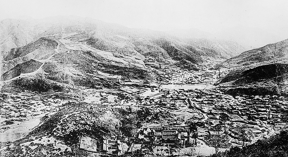 20세기초 남한산성 내(內) 모습.