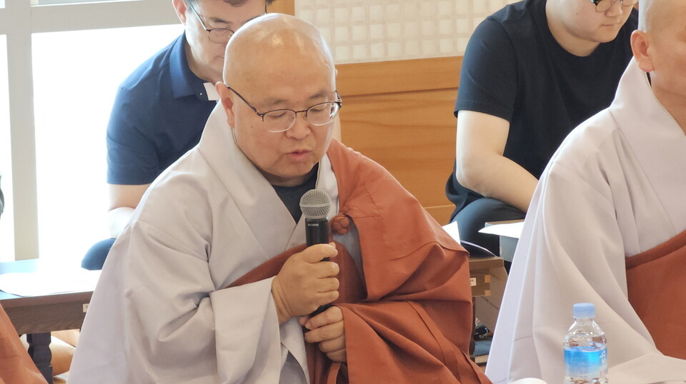 정읍 보림사 주지 종진스님이 찾아가는 법회와 명상포교에 대한 경험과 방안에 대해 의견을 내고 있다.