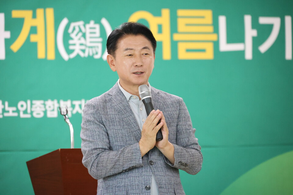 김동근 의정부시장이 인사말을 전하고 있다.