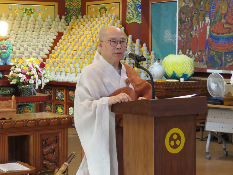 âƯʽúұȸ ȸ Ƚ " õ  Ƹٿ "̶ 縦 ߴ. 