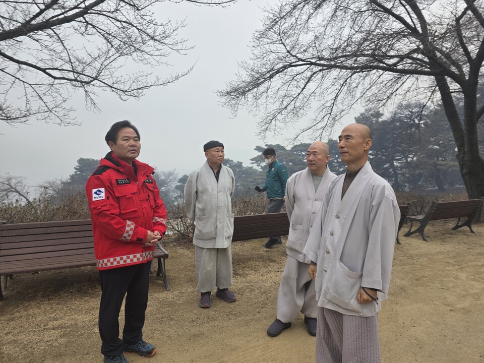 조계종, 산불 현장 급파…천년고찰 의성 운람사 전소