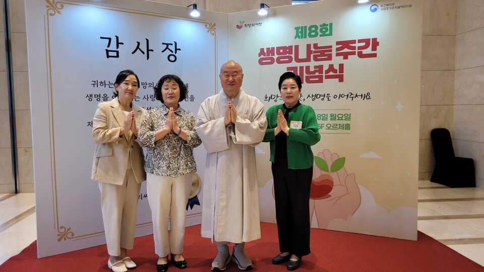 ȫ���� �ŵ���� �Բ� ������.