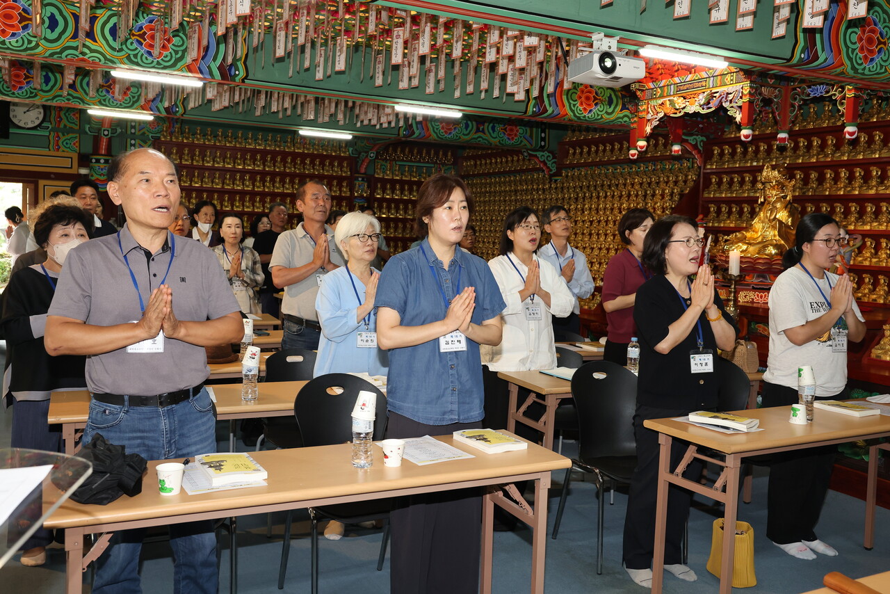 ���� �ſ���ұ������� 9��14�� ��16�� ���н��� ���� �������� �л������� �����ߴ�.