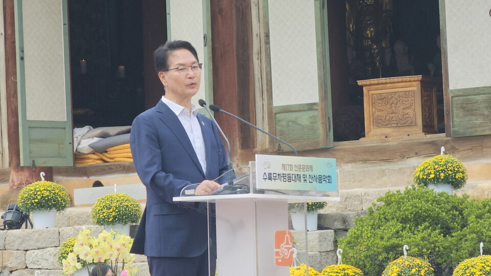 심덕섭 고창군수가 축사하고 있다.