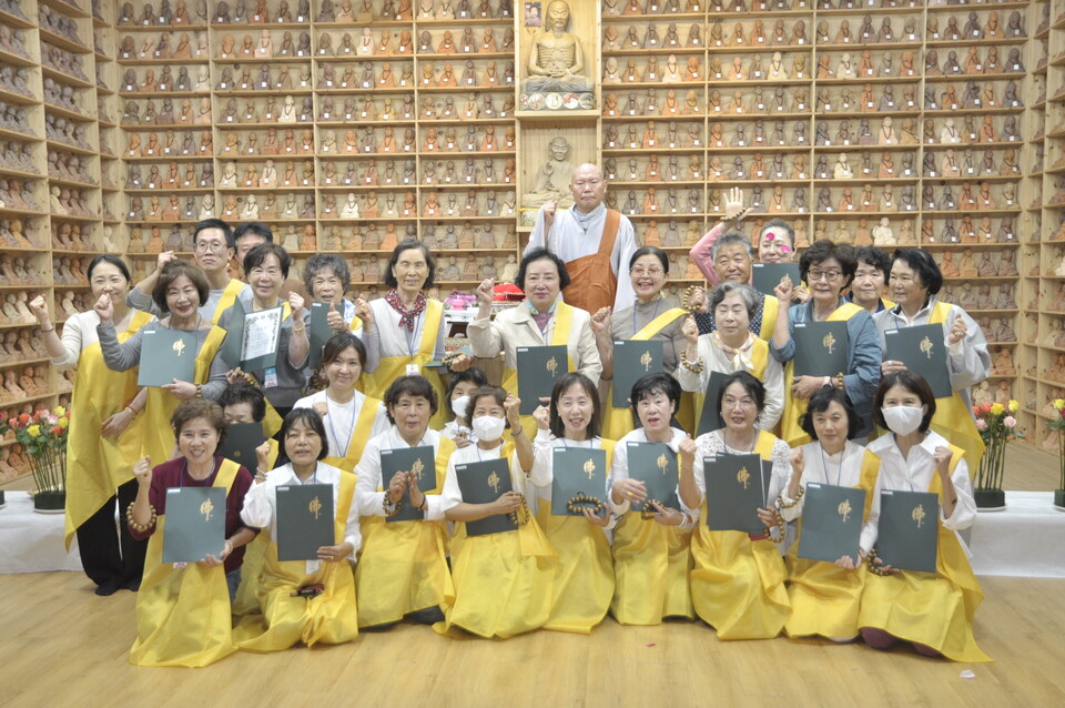 �������� �����ڵ�� �Բ��� ȸ�� ���н���.