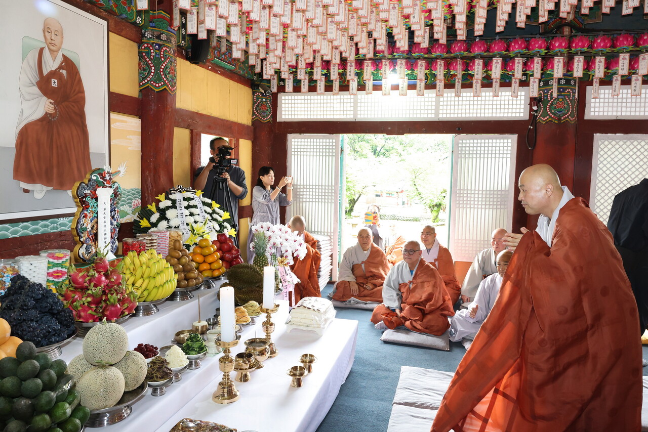 ���� �ſ���� 10��14�� �ʺδ� �����뼱�� ���� 64�ֱ� �߸�ٷʸ� �����ߴ�.