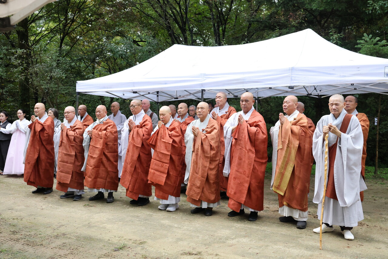 �ε� ����