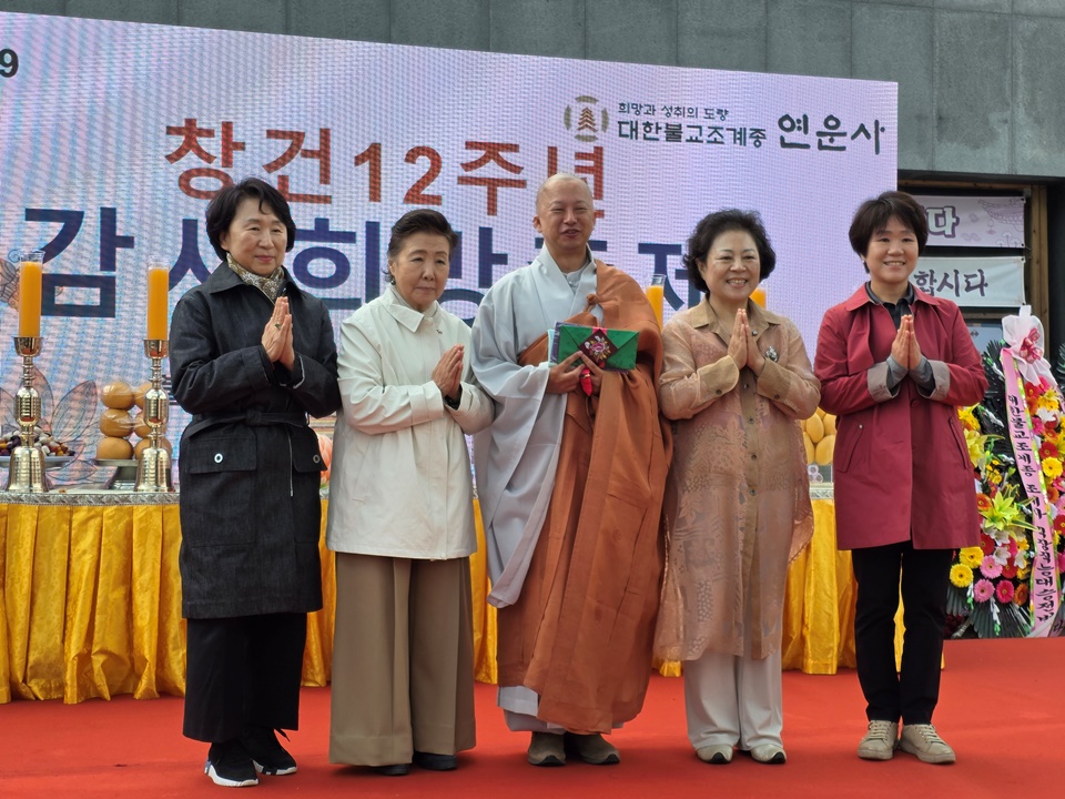 ����� �ŵ����� ������.