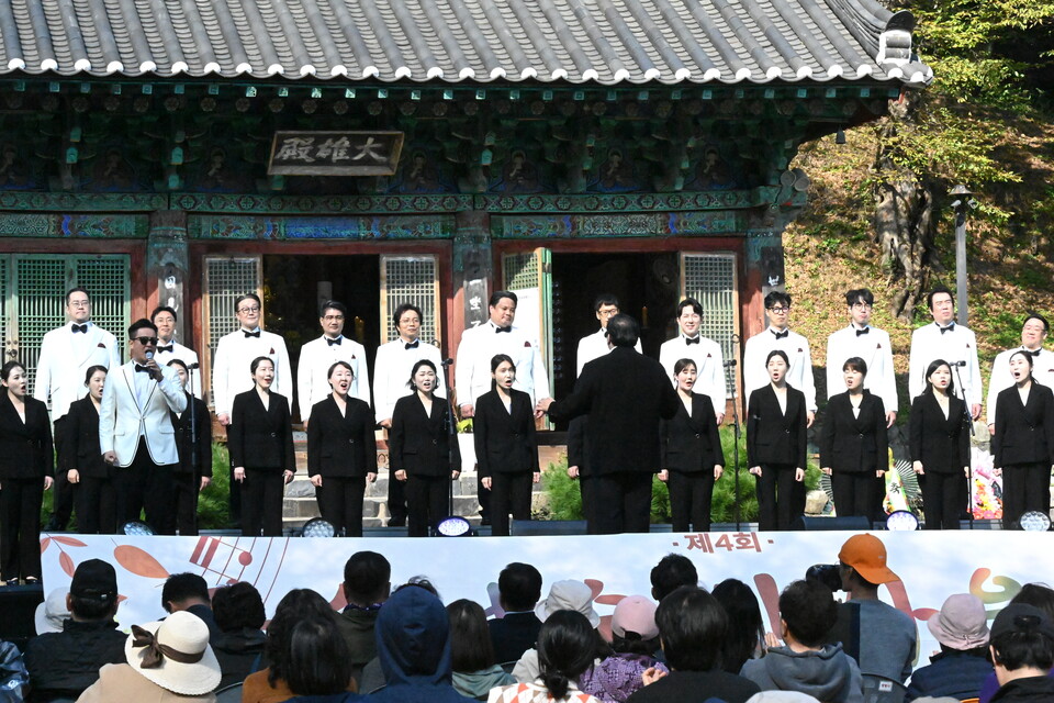 �������泲��â���� �Ƹ��ٿ� �ϸ�ϰ� ����ȸ�� ������ ������.&nbsp;