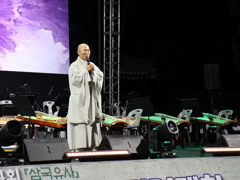 ����� �ϴ� �ΰ��� ���� ȣ�Ͻ���.