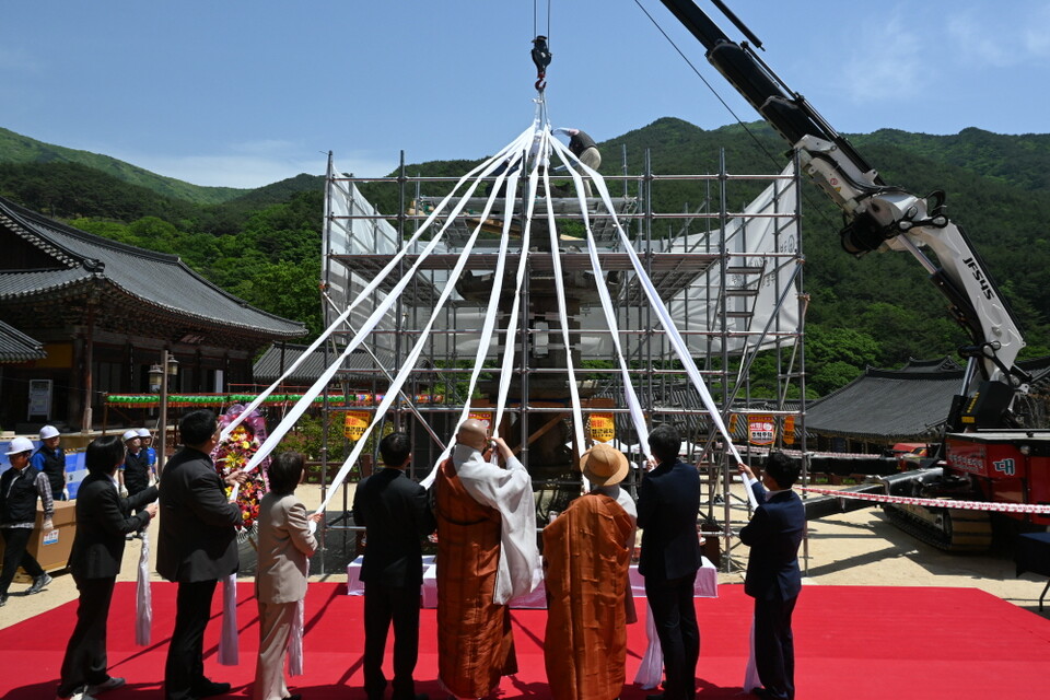 ȭ���� ������ 3���� ������ ���� ��ü�ߴ�