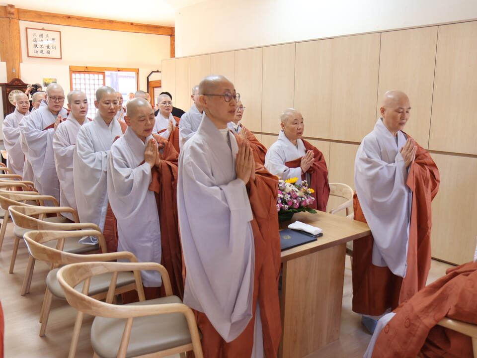 �����񱸴�����ȸ ���б� �����Ŀ� ������ ���Ե�.