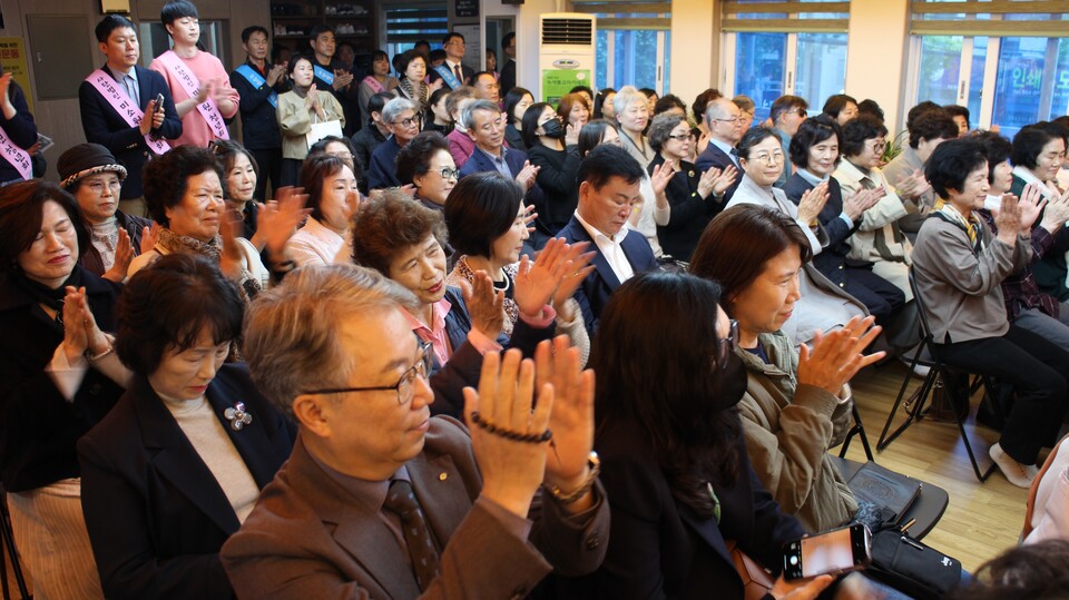 �̼ҿ� â��14�ֳ� ����ȸ�� ������ �簡�ڵ�.