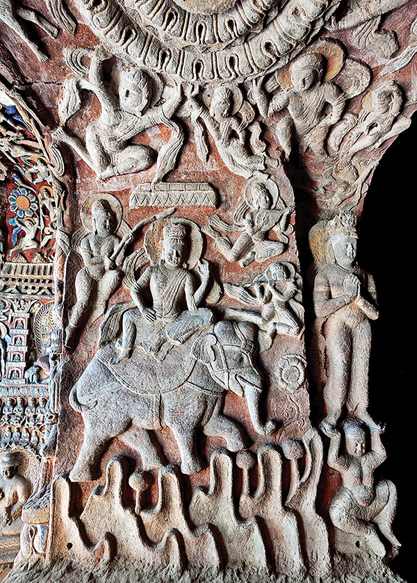 명창 서벽. ‘훌륭한 행’을 상징하는 보현보살이 코끼리를 타고 자리하고 계신다.