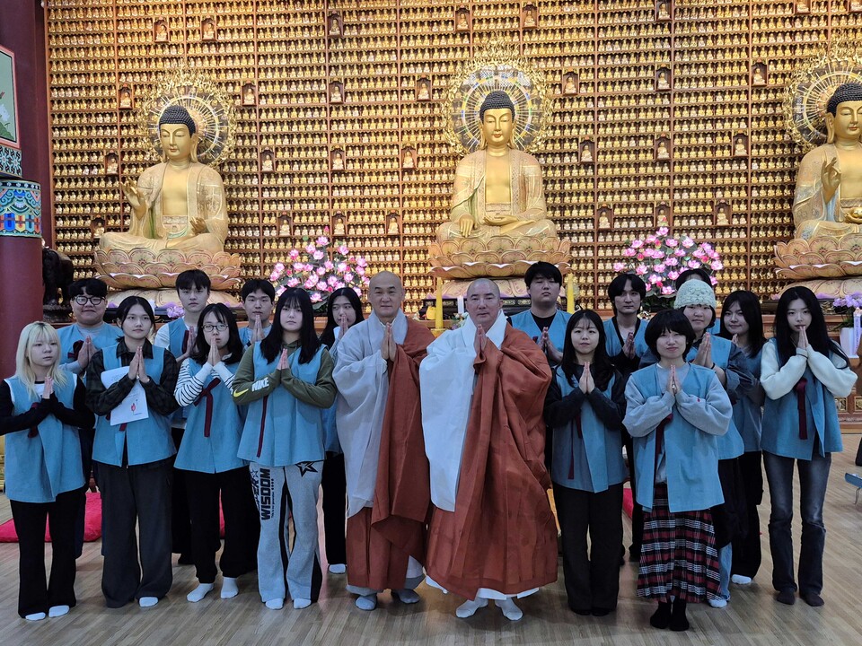 �����ȸ�� ������ �������б� �ұ����Ƹ� ����ȸ��� �������԰� ��������.