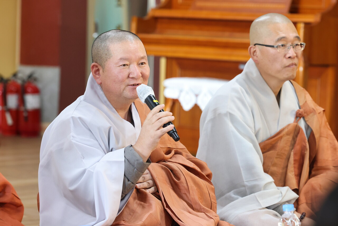 수덕사 주지 도신스님 환영사