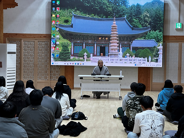 월정사 한주 현기스님의 회향법문.