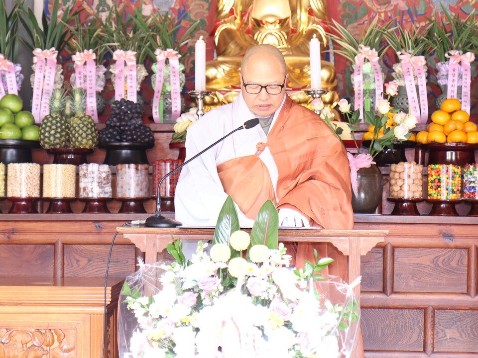 ��8�������� ������ ���� ��������� ��縦 �뵶�ϴ� ������ ������ ��������.