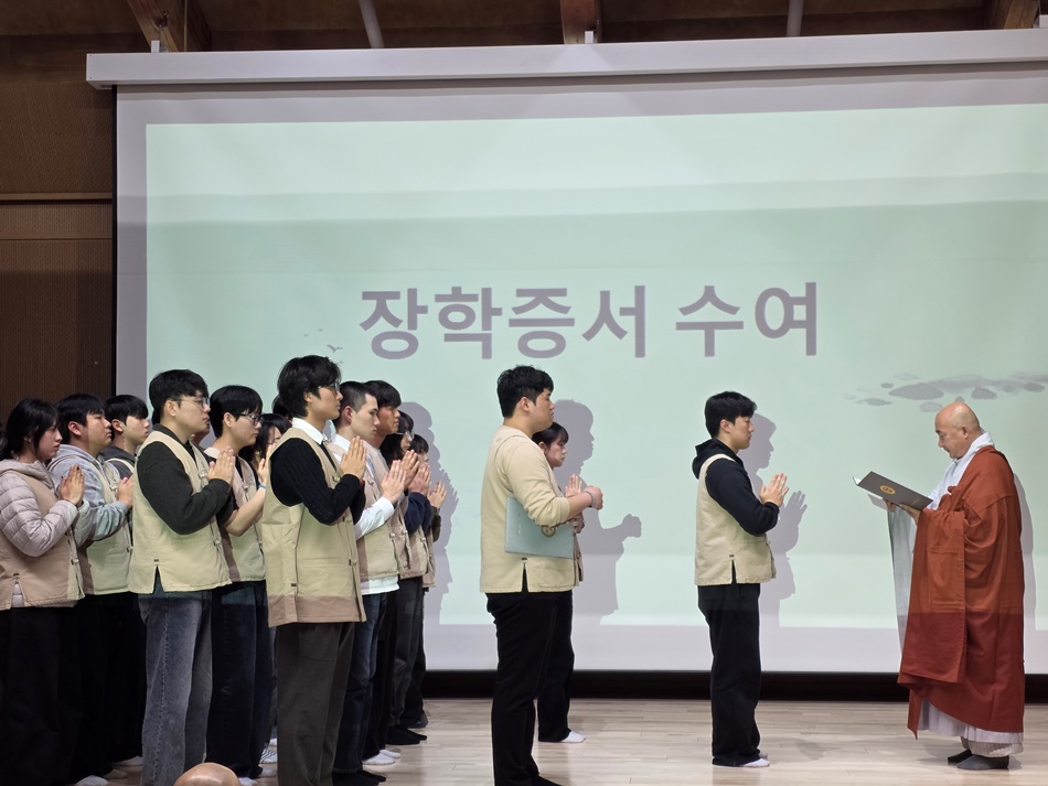 ����� ���� �ϳ佺���� ��ҷ� �������� ��� ����鿡�� ���������� �����ϴ� ���.