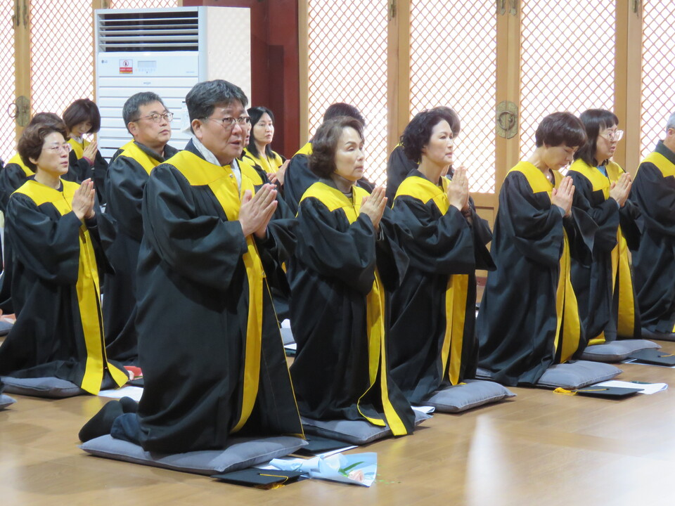 ���������� �ұ����� ���� ���Ƚ����� ���� ����� ���踦 �����ϸ� ������ ���ڷ� �ŵ쳵��.