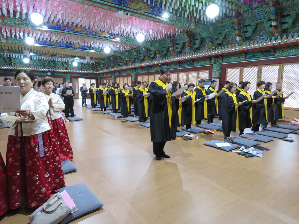 ���������� ���踦 �� �޾� ��Ű��, ������ ������ ������ ��� �߻��鿡�� ȸ����, ��ó���� ���並 ����µ� ���弭�ڴ١��� �߿��ߴ�. 