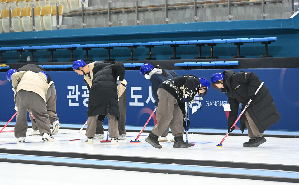 �����ڵ��� �ø� �⺻ �ڼ��� ���� �ִ�.