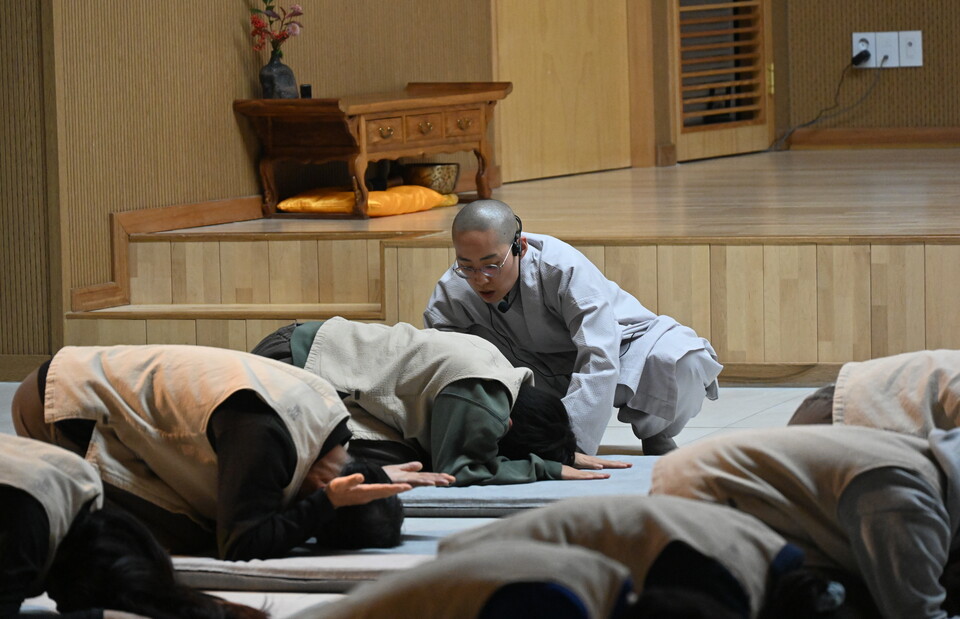 ���������� ���ϴ� �ڼ��� �����ϰ� �ִ�.