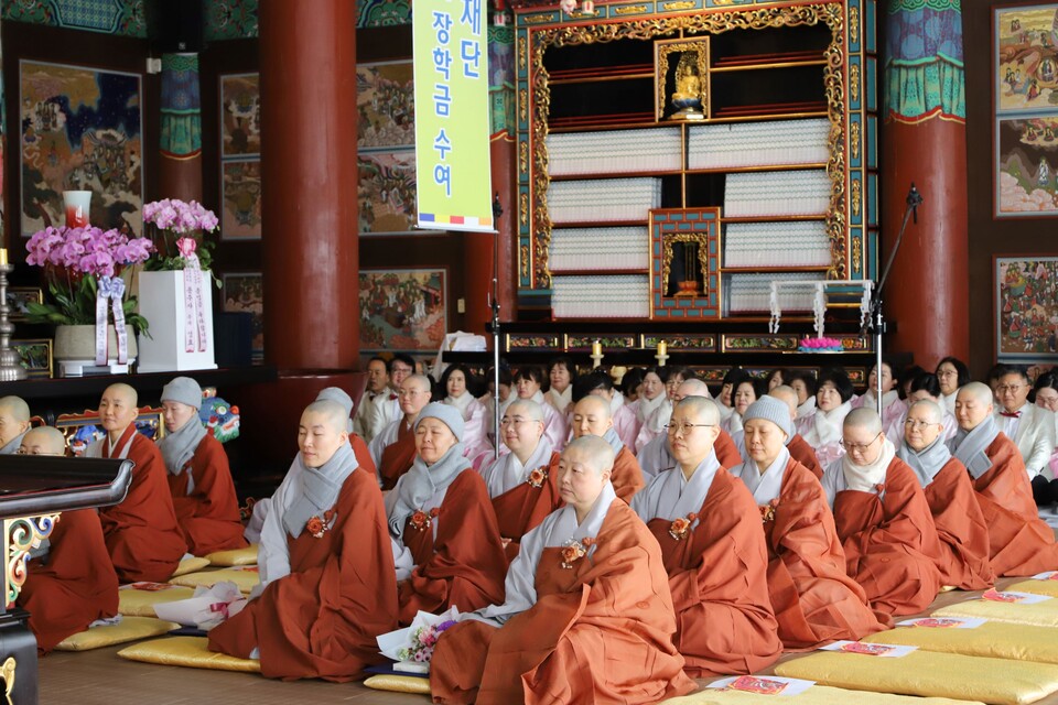 ����� ������������ ����� ������.