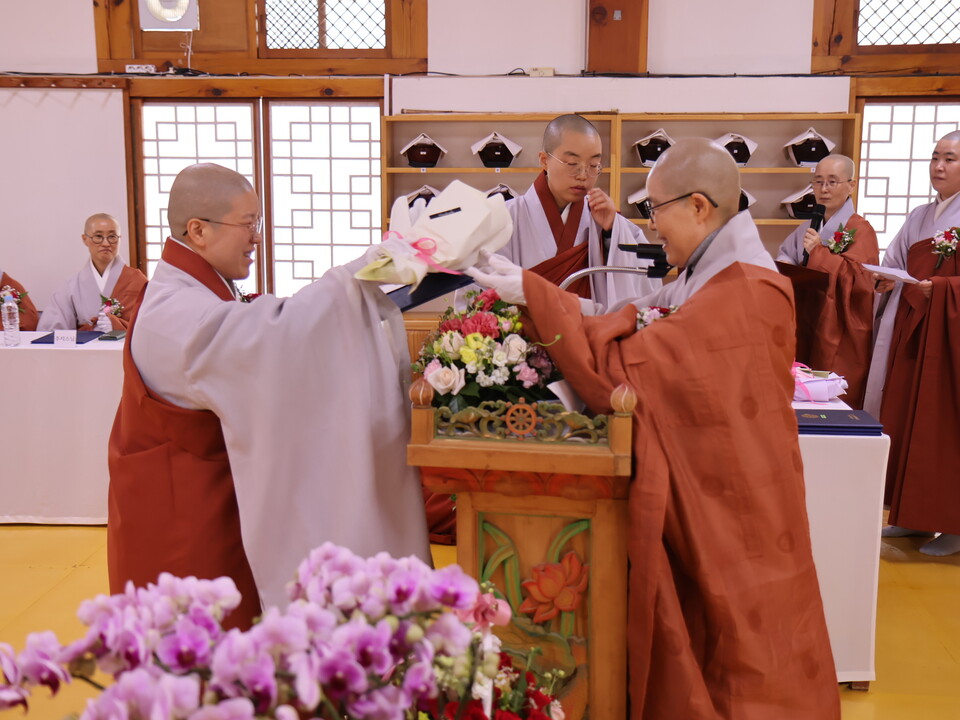 ��ȭ�� ��������� �����ϴ� ���� ��������.